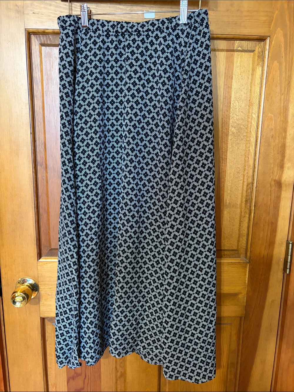 Lightweight  maxi skirt with pockets  size M